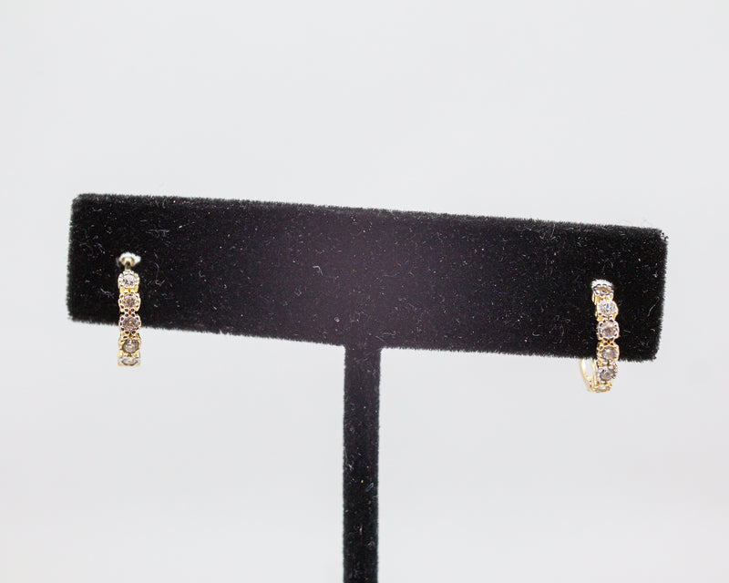 HUGGIE EARRINGS 14K GOLD / CZ (12 mm)